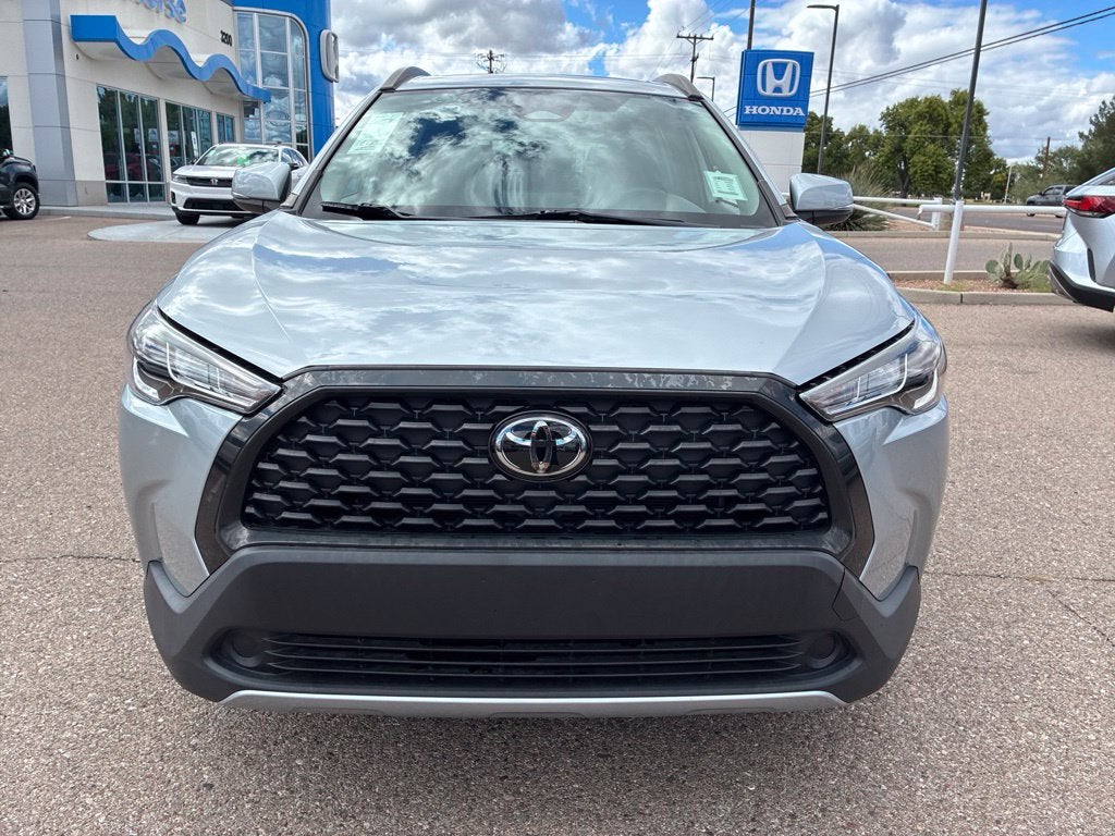 2024 Toyota Corolla Cross LE