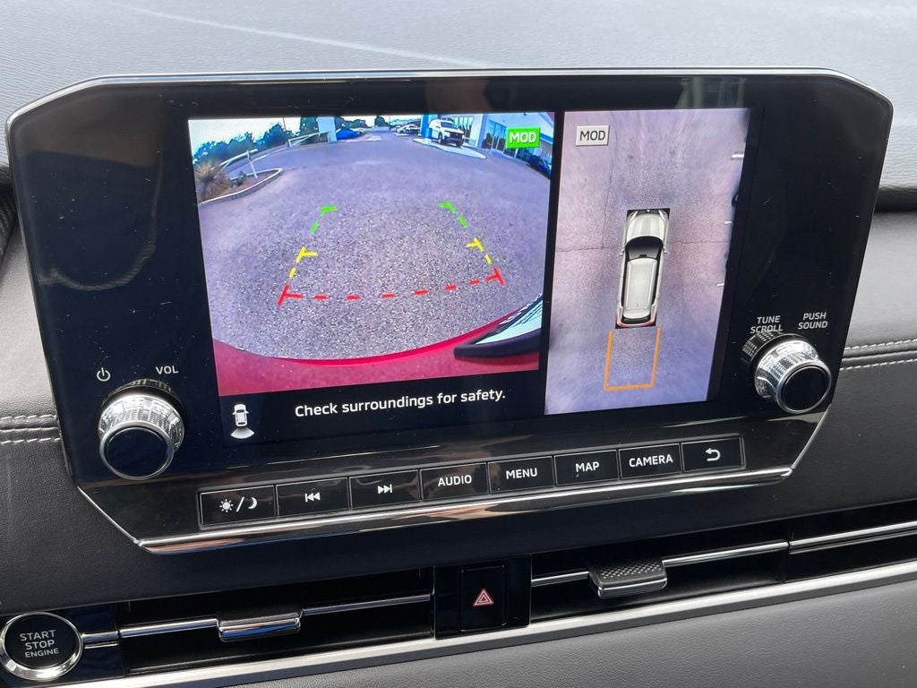 2023 Mitsubishi Outlander Base