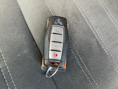 2023 Mitsubishi Outlander Base