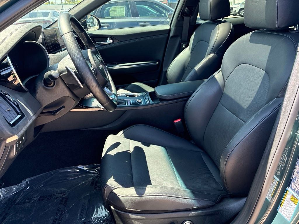 2023 Kia Stinger GT-Line