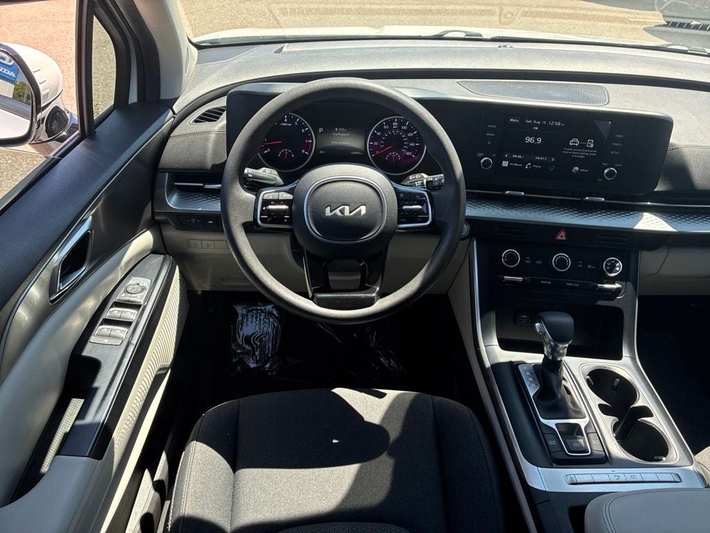 2022 Kia Carnival LX
