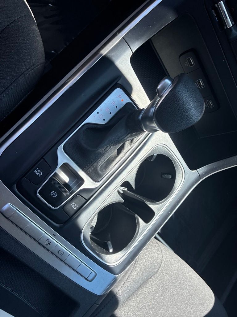 2022 Kia Carnival LX