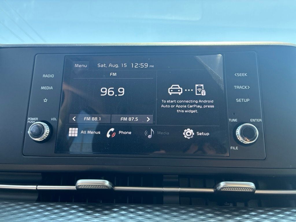 2022 Kia Carnival LX