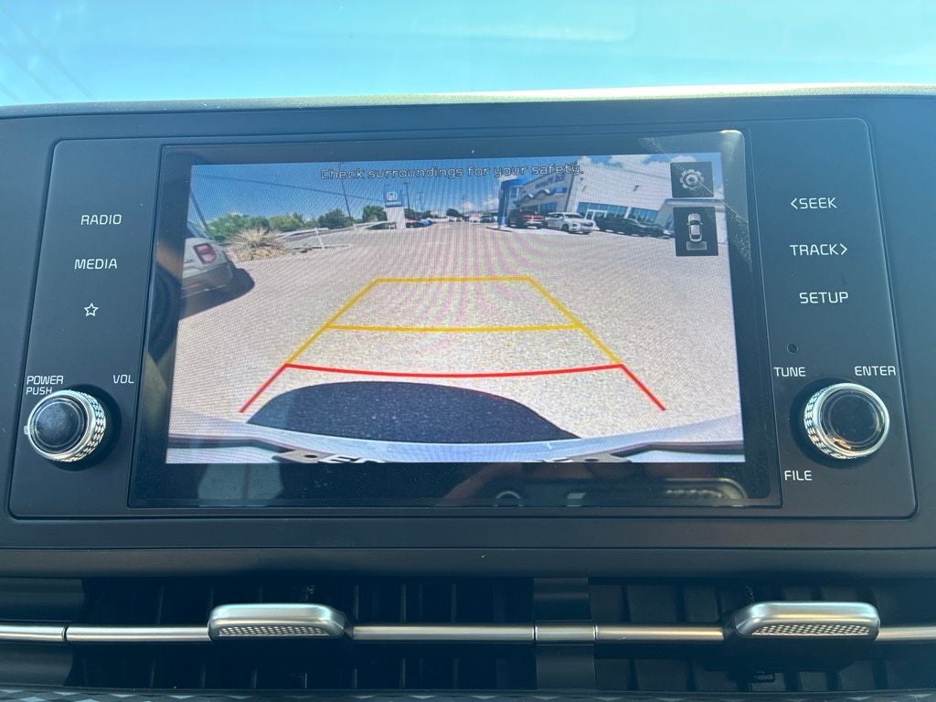 2022 Kia Carnival LX