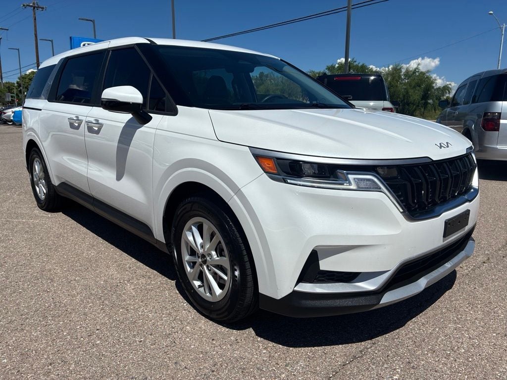 2022 Kia Carnival LX