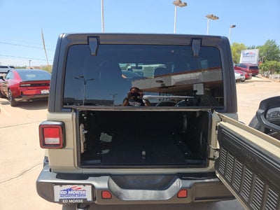 2022 Jeep Wrangler Unlimited Sahara