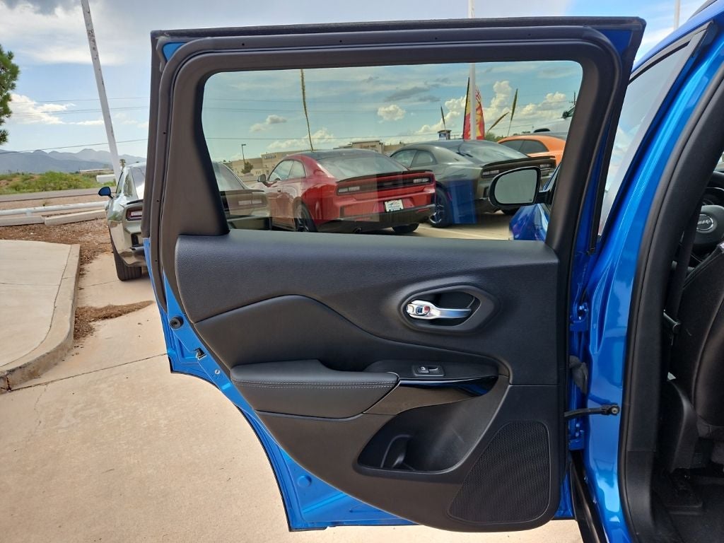 2023 Jeep Cherokee Altitude