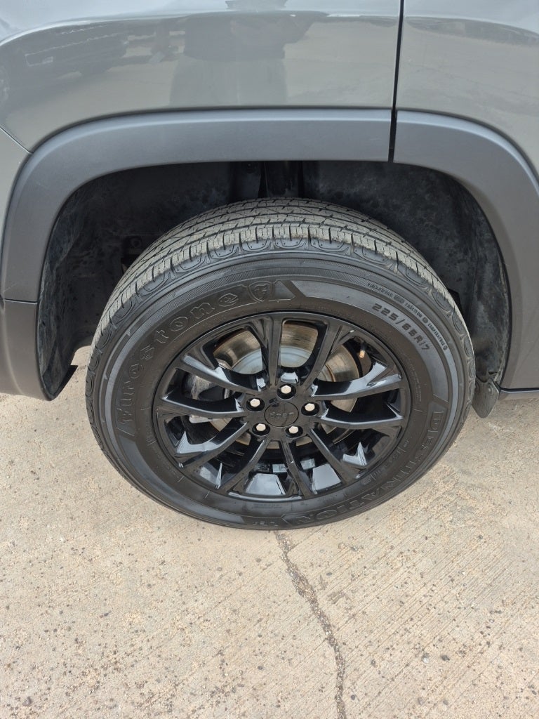 2023 Jeep Cherokee Altitude