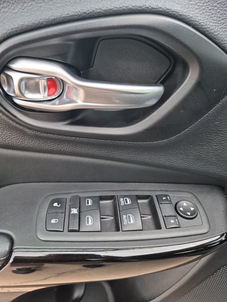 2023 Jeep Cherokee Altitude