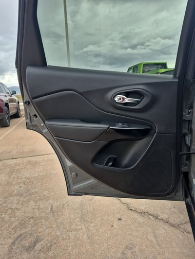 2023 Jeep Cherokee Altitude