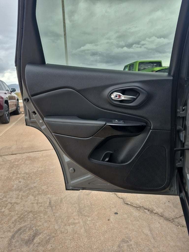 2023 Jeep Cherokee Altitude