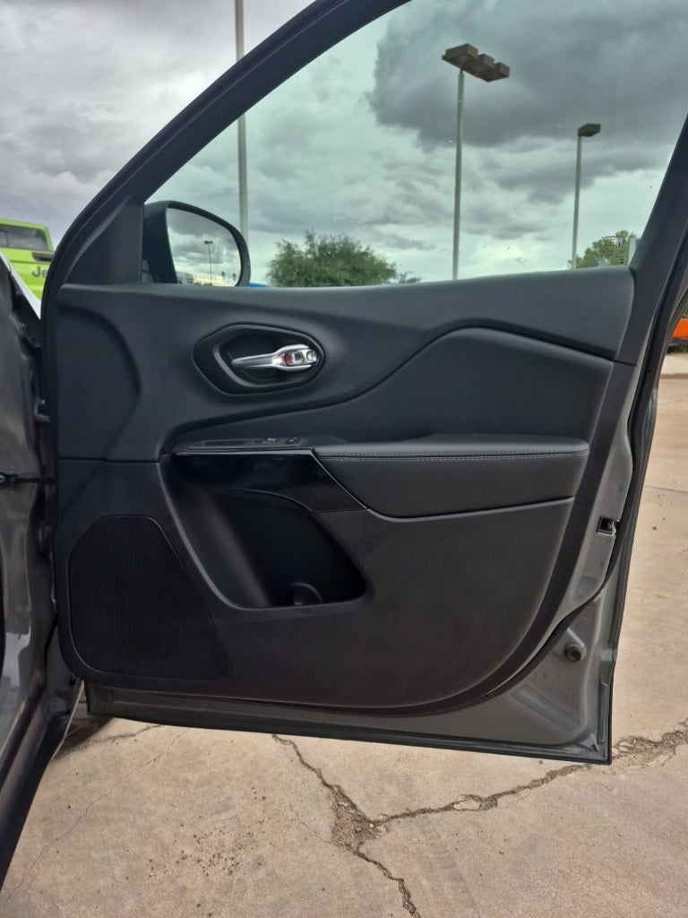 2023 Jeep Cherokee Altitude