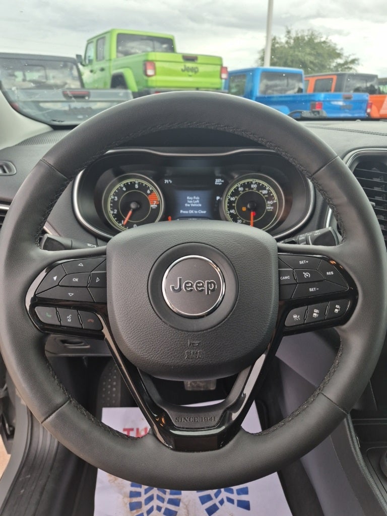 2023 Jeep Cherokee Altitude