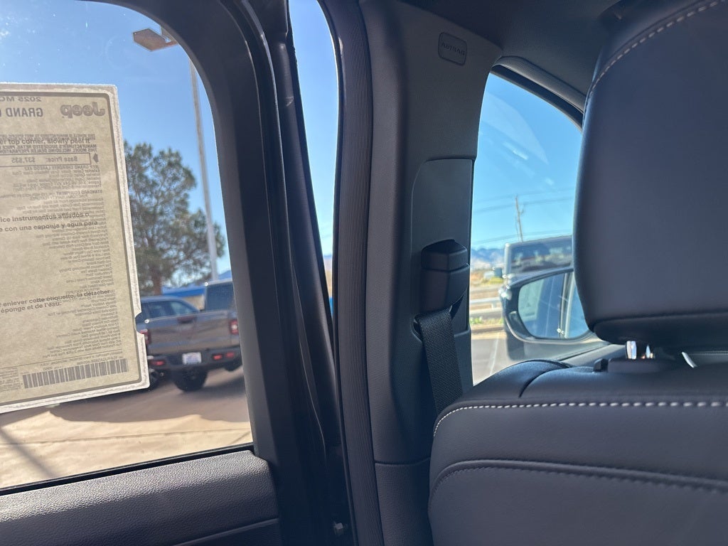 2025 Jeep Grand Cherokee Altitude X