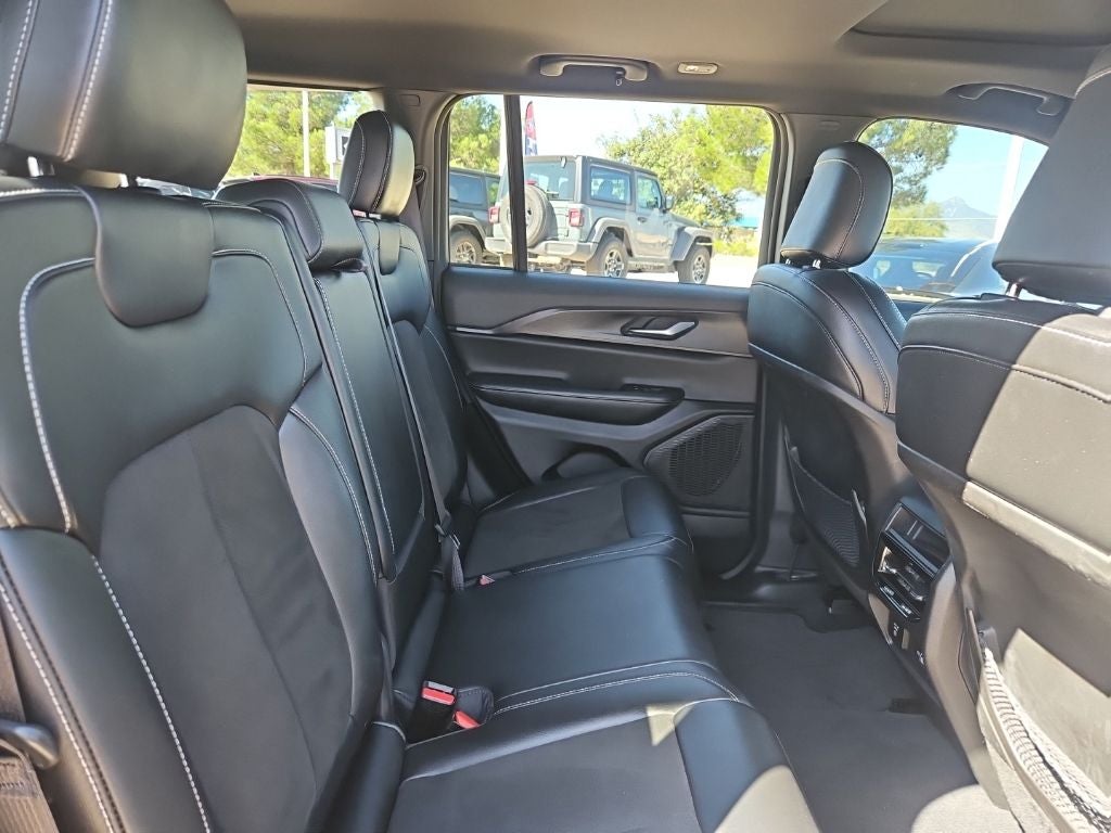 2023 Jeep Grand Cherokee Altitude X