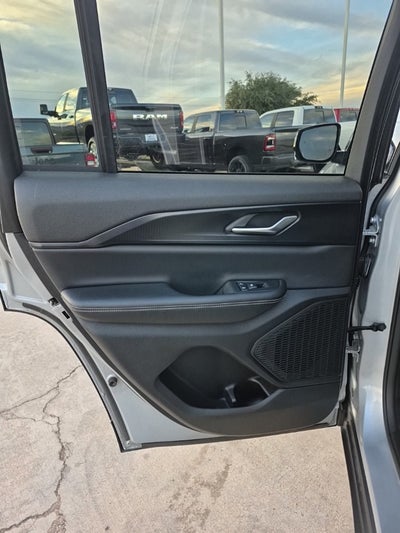 2023 Jeep Grand Cherokee Altitude X