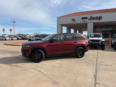 2026 Jeep Grand Cherokee Laredo