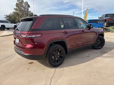 2026 Jeep Grand Cherokee Laredo