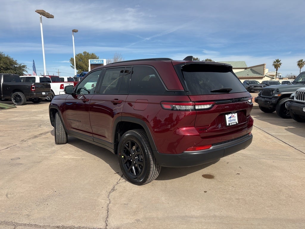 2026 Jeep Grand Cherokee Laredo