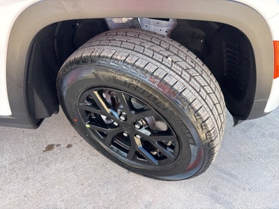 2026 Jeep Grand Cherokee Laredo