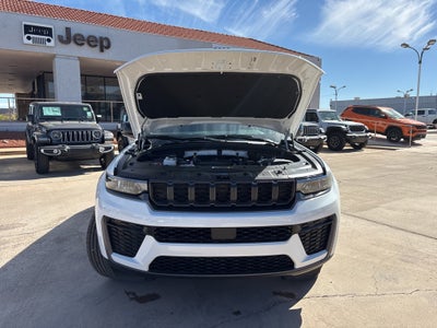 2026 Jeep Grand Cherokee Laredo