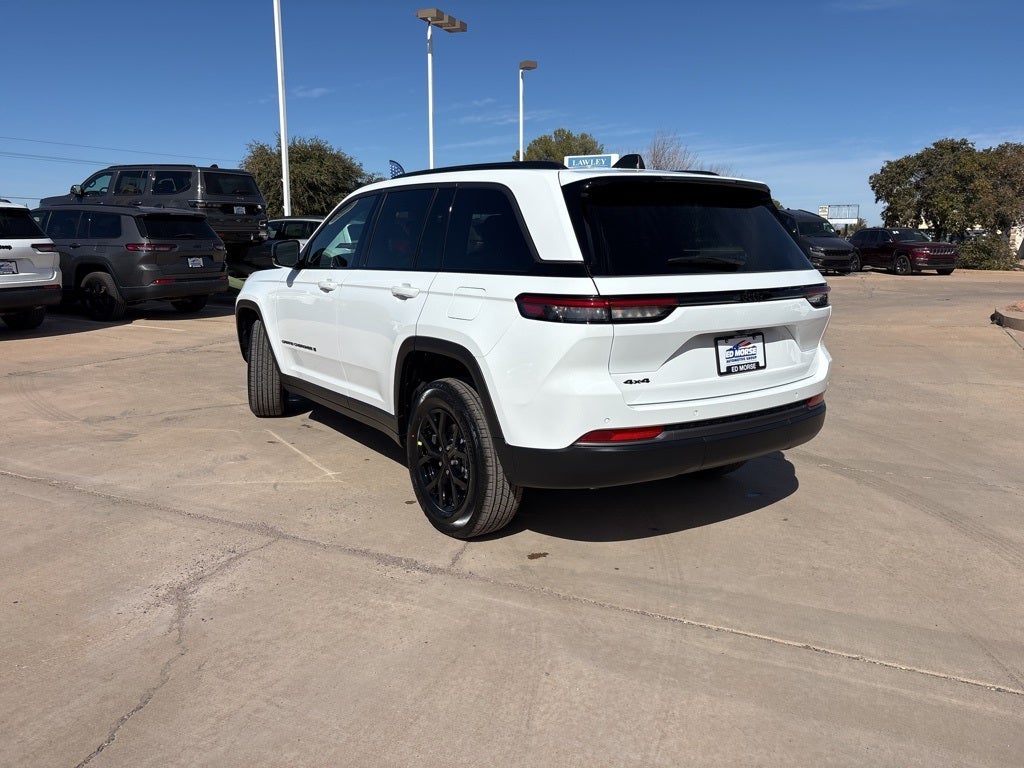 2026 Jeep Grand Cherokee Laredo