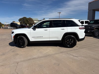 2026 Jeep Grand Cherokee Laredo