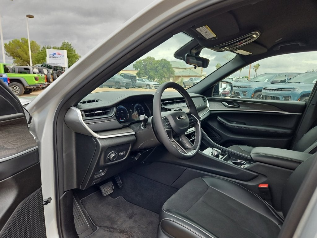 2026 Jeep Grand Cherokee Altitude