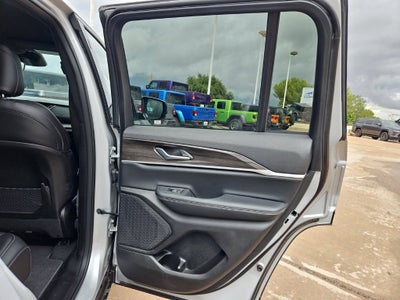 2026 Jeep Grand Cherokee Altitude