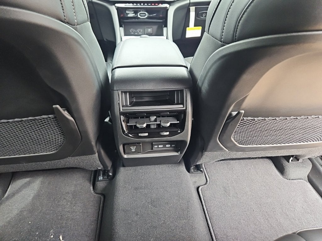 2026 Jeep Grand Cherokee Altitude