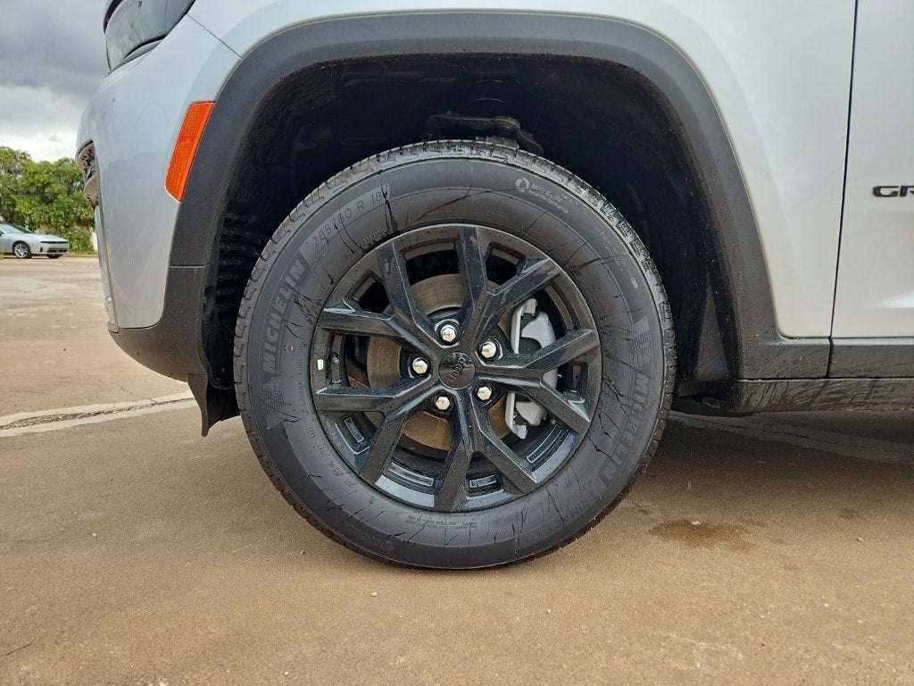 2026 Jeep Grand Cherokee Altitude