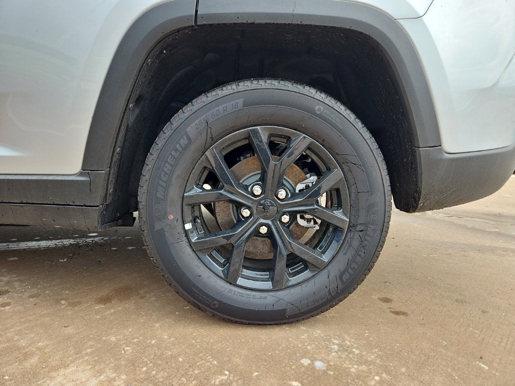 2026 Jeep Grand Cherokee Altitude