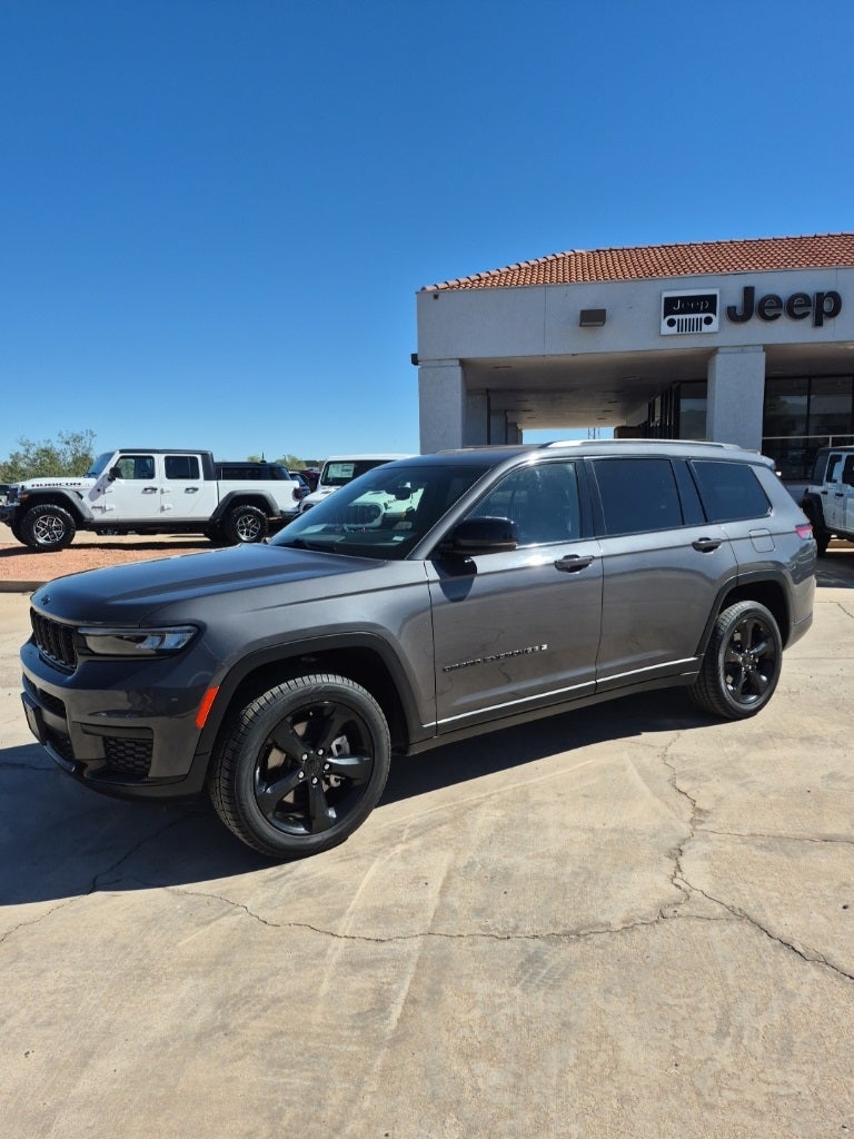 2023 Jeep Grand Cherokee L Altitude