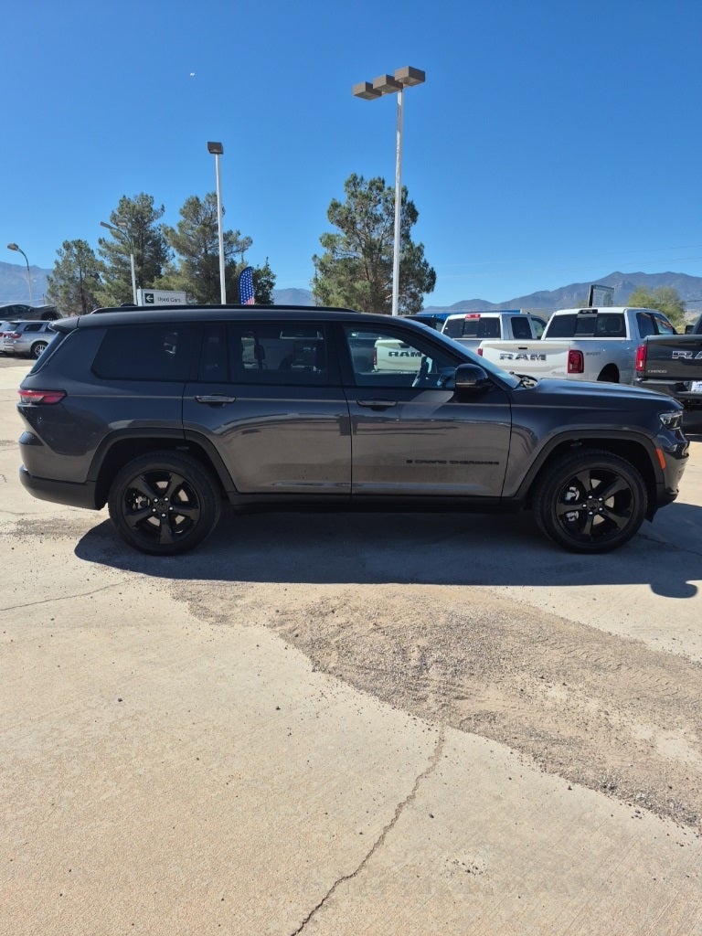 2023 Jeep Grand Cherokee L Altitude