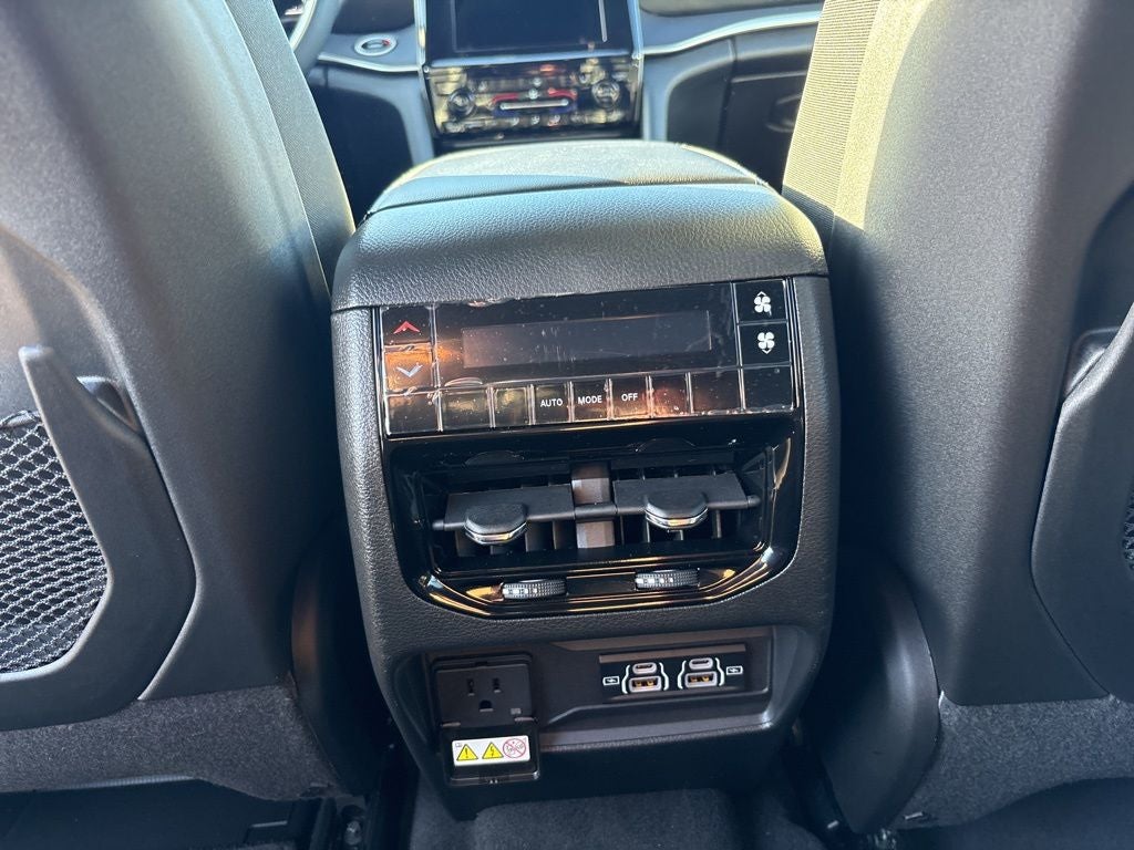 2025 Jeep Grand Cherokee L Altitude X