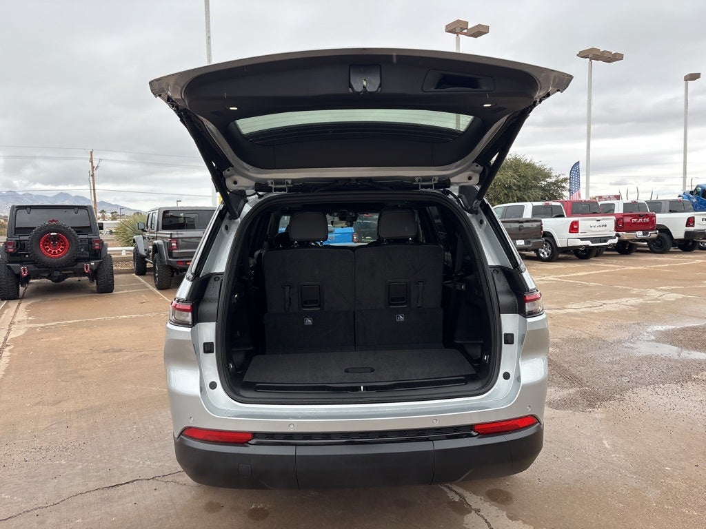 2025 Jeep Grand Cherokee L Altitude X