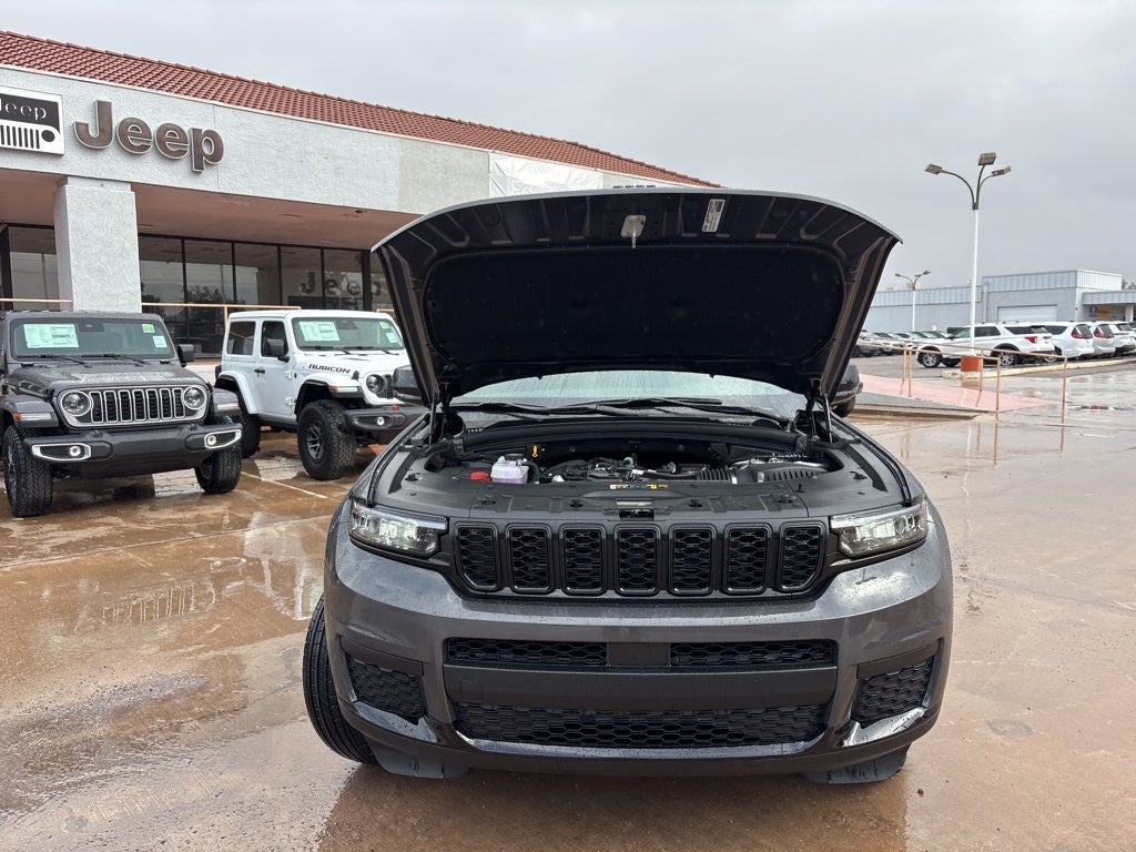 2025 Jeep Grand Cherokee L Laredo