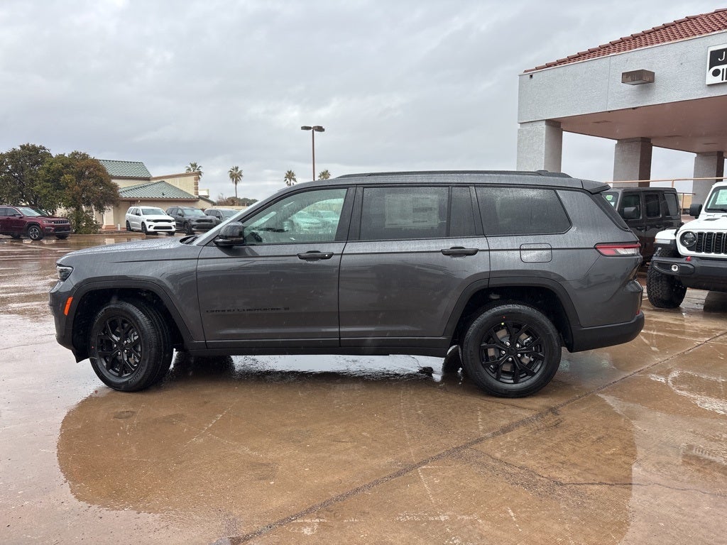 2025 Jeep Grand Cherokee L Laredo