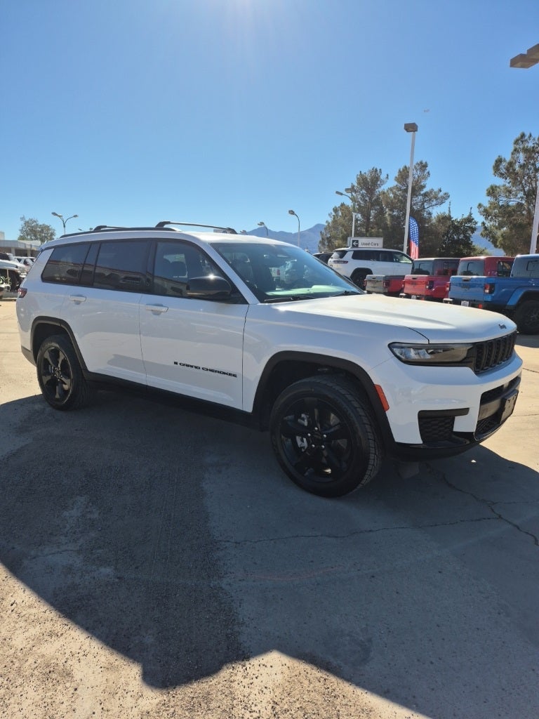 2023 Jeep Grand Cherokee L Altitude