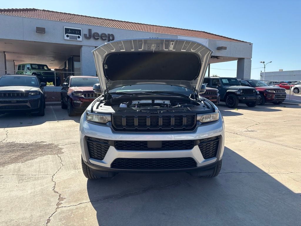 2026 Jeep Grand Cherokee L Laredo