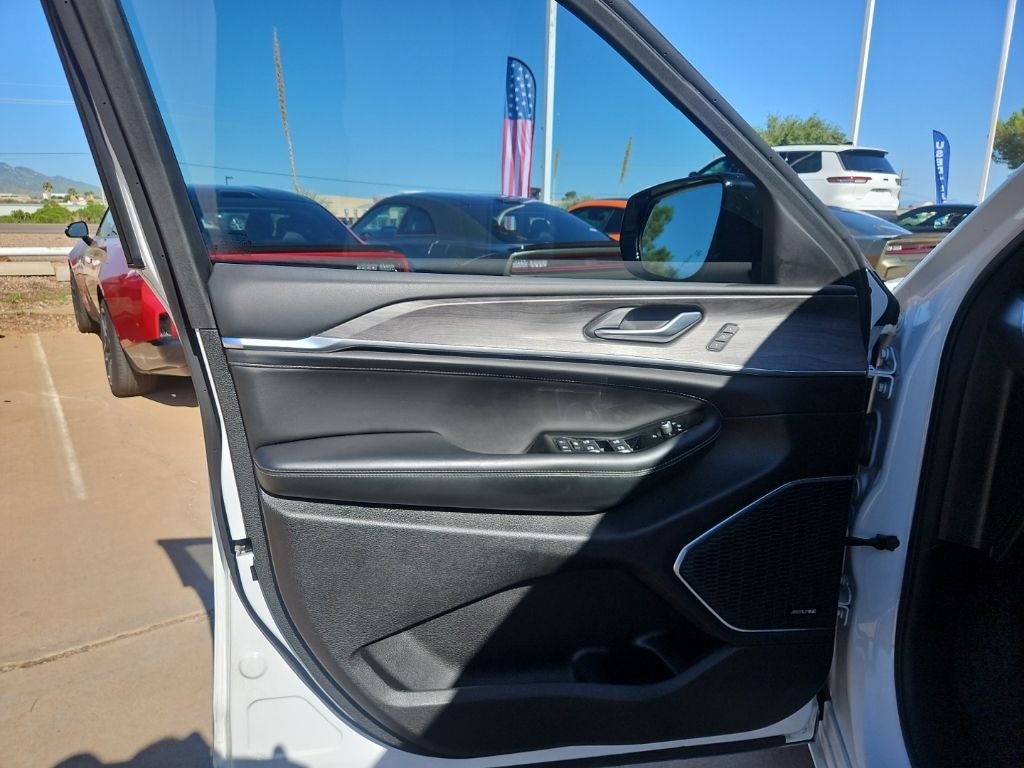 2023 Jeep Grand Cherokee L Overland
