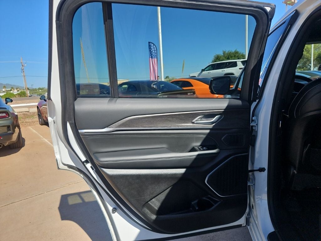 2023 Jeep Grand Cherokee L Overland