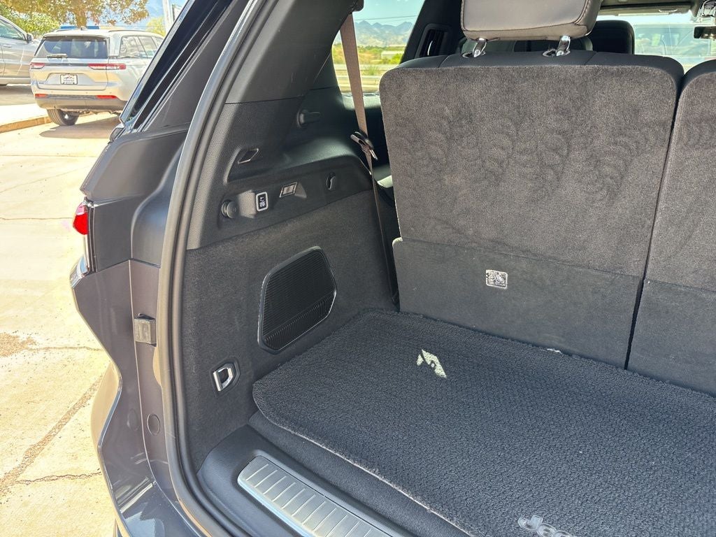 2023 Jeep Grand Cherokee L Summit