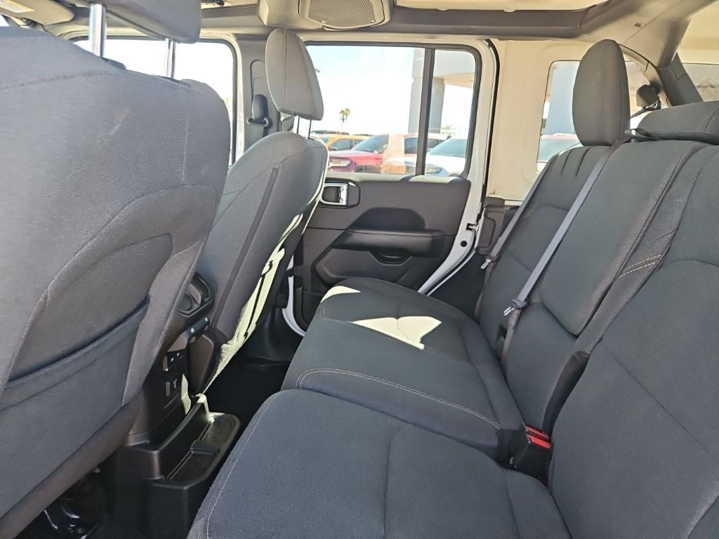 2024 Jeep Wrangler Sahara 4xe