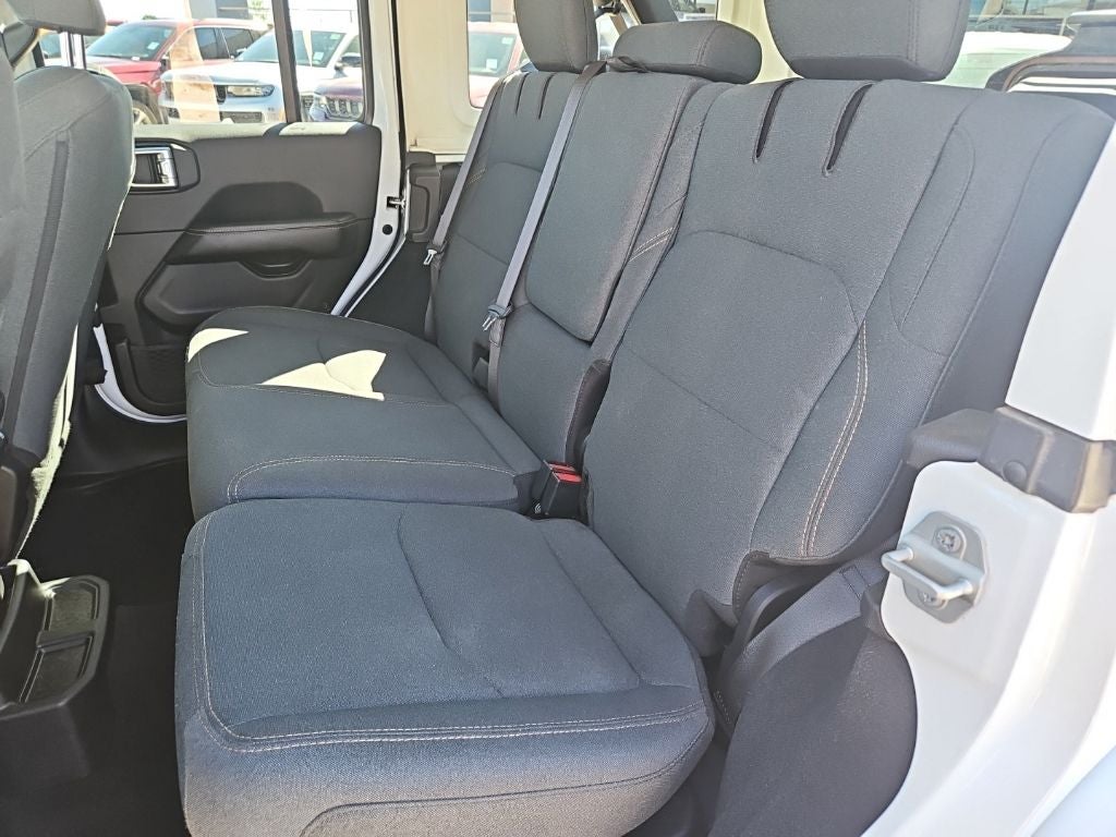 2024 Jeep Wrangler Sahara 4xe