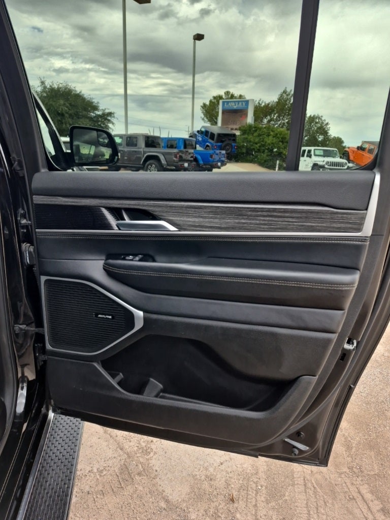 2024 Jeep Wagoneer L Series II