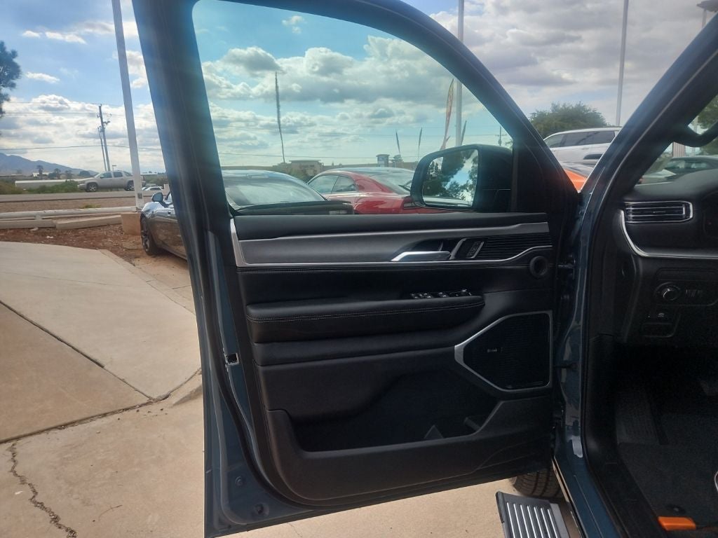 2026 Jeep Grand Wagoneer L Limited Altitude
