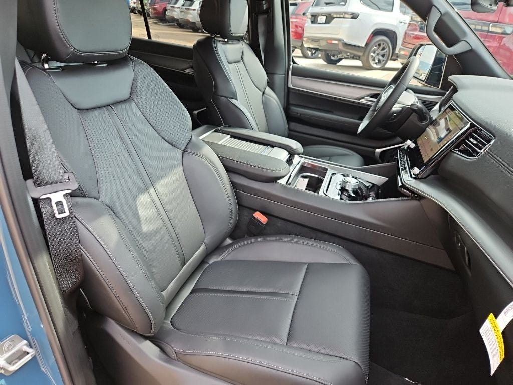 2026 Jeep Grand Wagoneer L Limited Altitude