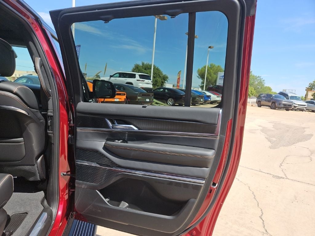 2026 Jeep Grand Wagoneer L Summit Reserve