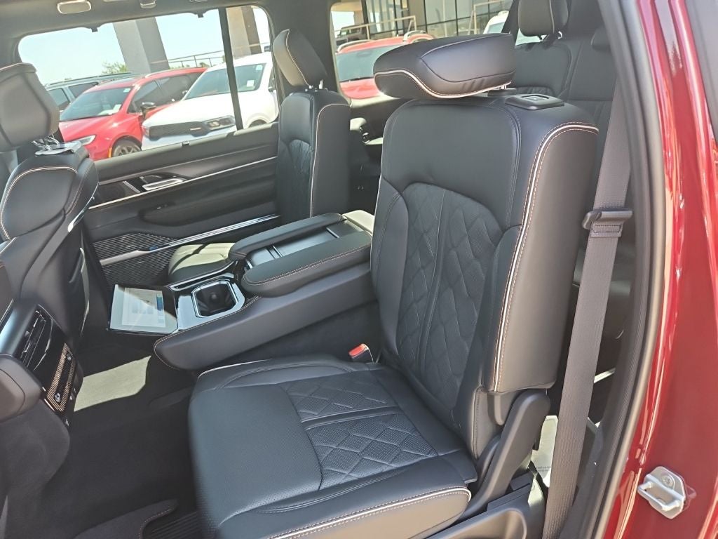 2026 Jeep Grand Wagoneer L Summit Reserve
